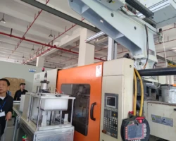 plastic-injection-molding-oem-machine-example